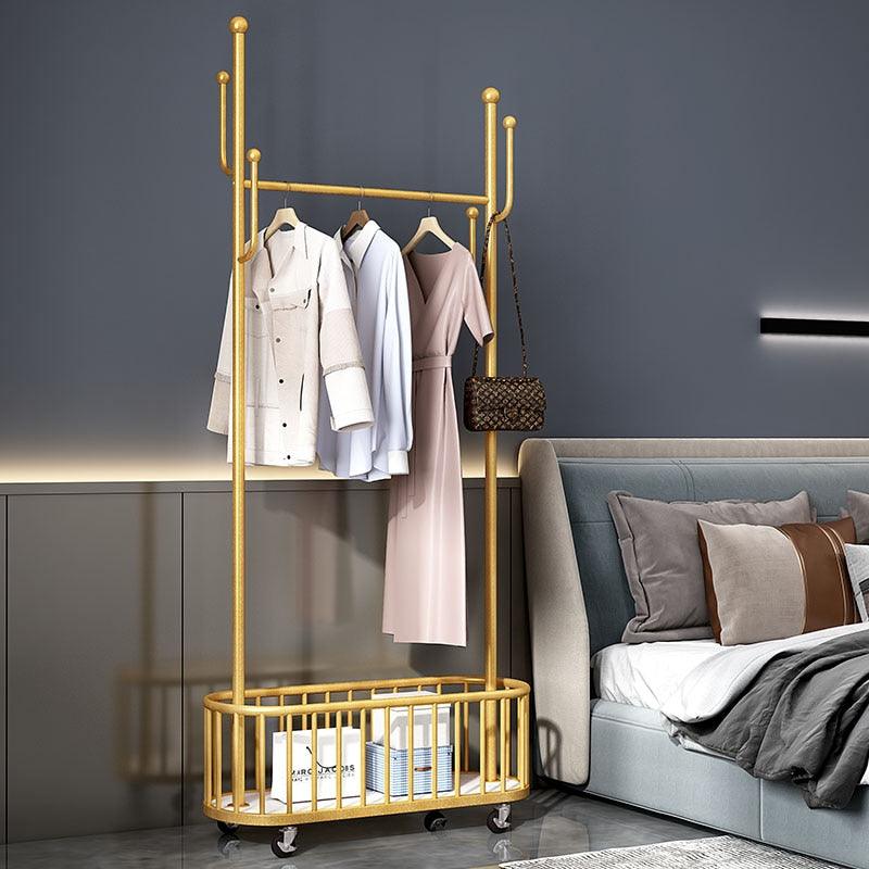 Manteau Display Stand - Fixturic